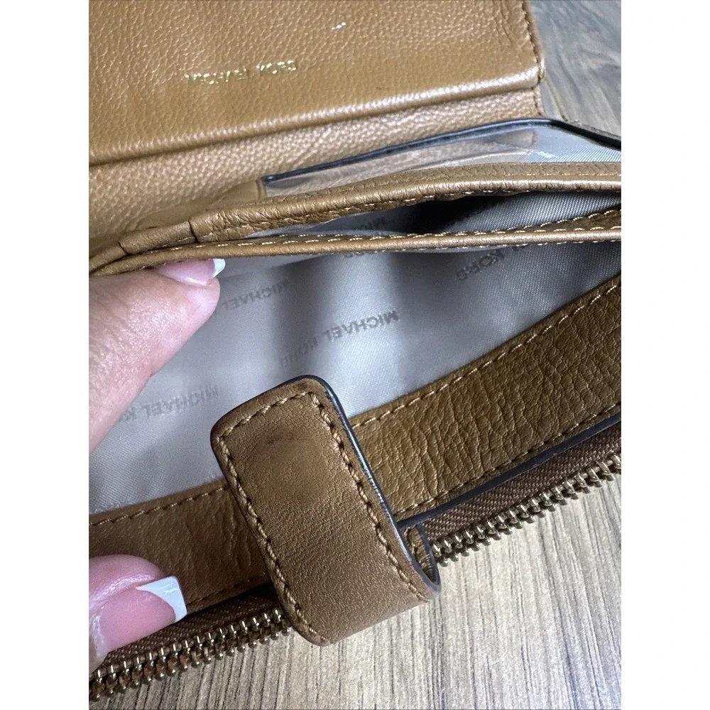 Michael Kors‎ Women's Wristlet Wallet Kane-M Brown Double Fold